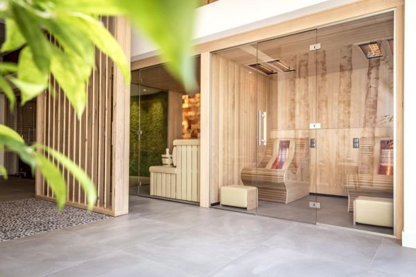 infraroodsauna ligbank, maatwerk sauna, glazen sauna, privé sauna