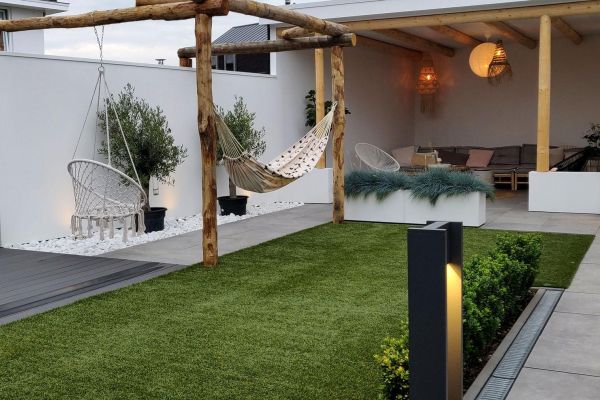 Pergola boomstam, Ibizastijl, veranda, tuinontwerp