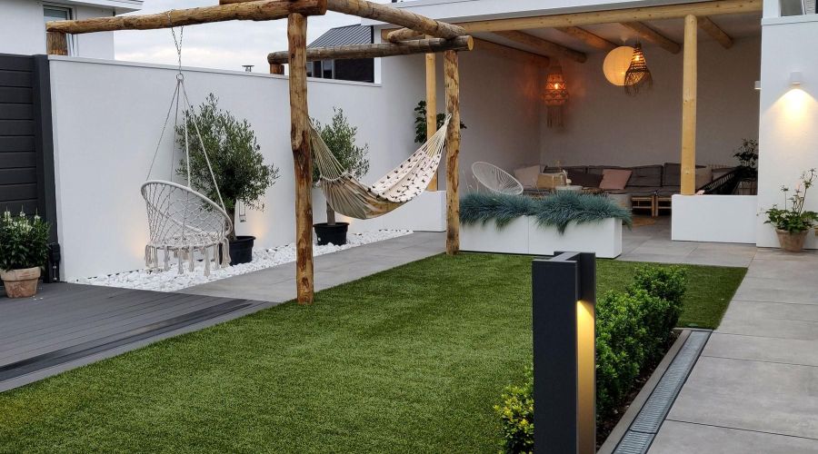 Pergola boomstam, Ibizastijl, veranda, tuinontwerp