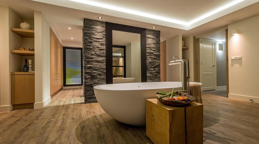 Interieurontwerp Spa wellness kelder, grote Wanda-kegel, steentsrips badkamer